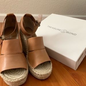 TREASURE & BOND Sannibel Wedges